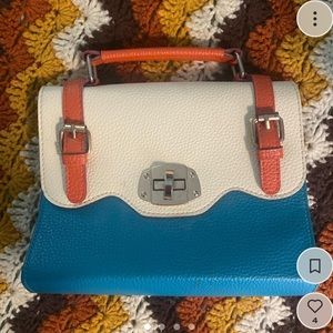 Vintage leather handbag / purse